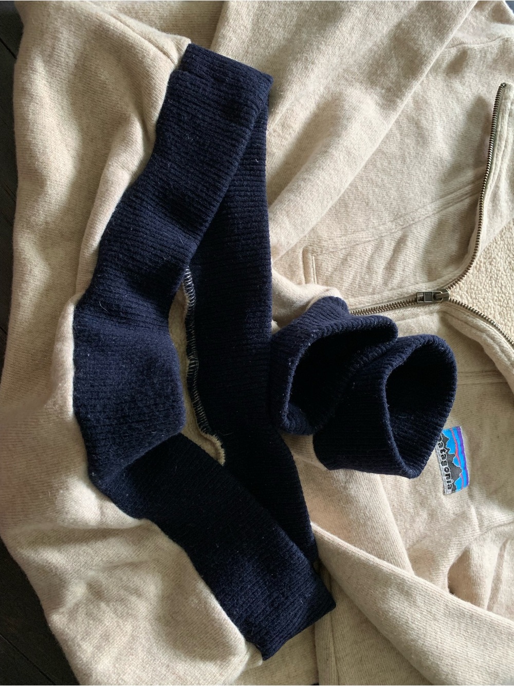 Patagonia Woolie Fleece Pullover - Picture 6 of 8